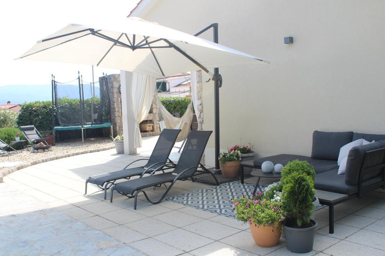 Lente Villa *